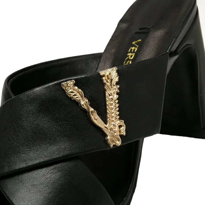 versace chaussons pour femme s_11b5ab53